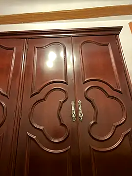 laarti online show from 11/14/25, 05:22