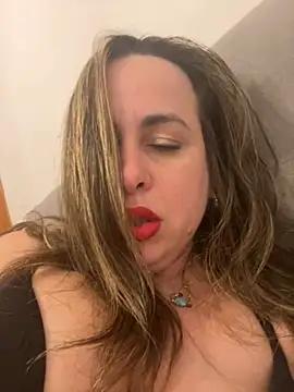 laarti online show from 02/11/26, 09:20