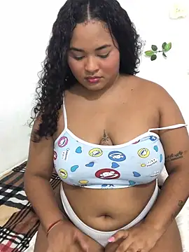 Snapshot of Marce_777 chatting on 03/12/25, 05:57 Marce 777 online show from 03/12/25, 05:57