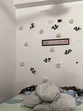 Snapshot of Marce_777 chatting on 03/18/25, 04:37 Marce 777 online show from 03/18/25, 04:37