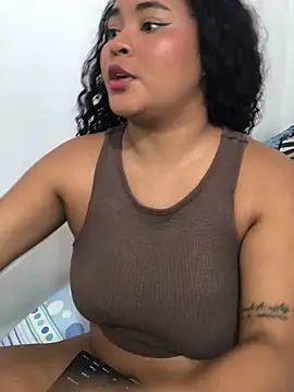 Snapshot of Marce_777 chatting on 03/18/25, 07:41 Marce 777 online show from 03/18/25, 07:41