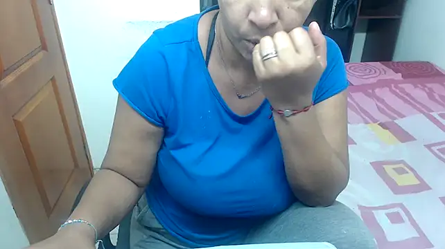 Siblleyx online show from 01/22/25, 04:02