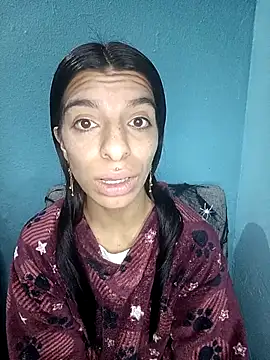 Ariell Kieran online show from 10/31/25, 02:12