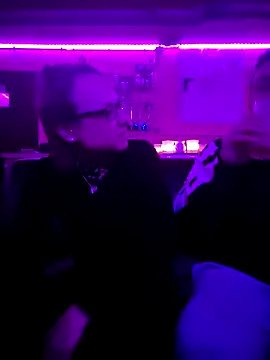 Fuxy-love69 online show from 12/04/25, 10:18