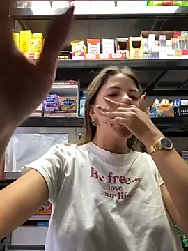 Andrea18 blonde online show from 03/15/26, 04:24