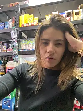 Andrea18 blonde online show from 04/18/26, 04:11