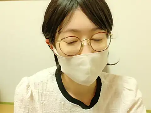 Snapshot of RIO_o0 chatting on 10/23/25, 01:43 RIO o0 online show from 10/23/25, 01:43