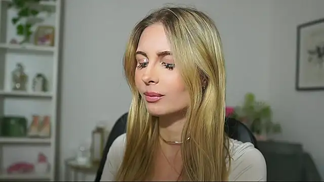 catecrago  online show from 03/08/25, 01:57