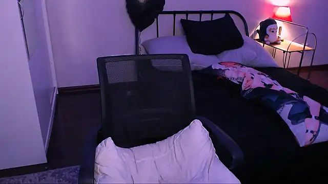 rennnuts online show from 10/15/25, 05:40