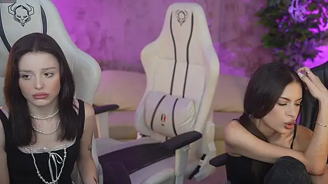 Milana angell online show from 02/25/25, 03:38