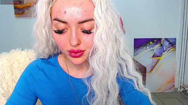 Snapshot of MissisCaty chatting on 03/11/25, 03:34 MissisCaty online show from 03/11/25, 03:34