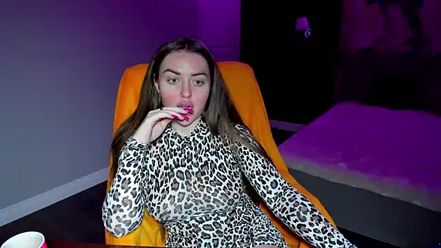 MissisCaty online show from 03/06/26, 03:58