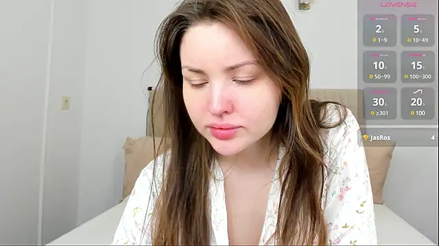 Lora Rosee online show from 02/15/25, 05:30