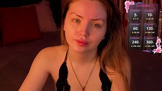 Snapshot of Lora_Rosee chatting on 06/26/26, 02:32 Lora Rosee online show from 06/26/26, 02:32