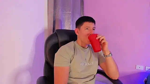 JamesCr  online show from 02/23/25, 07:22