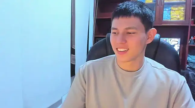 JamesCr  online show from 02/28/25, 09:44