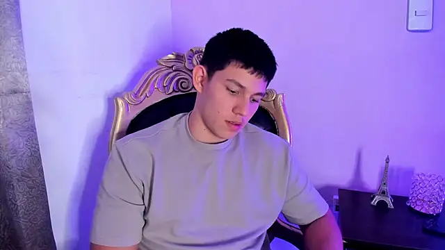 JamesCr  online show from 03/07/25, 08:11