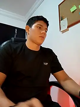 JamesCr  online show from 03/21/25, 07:33