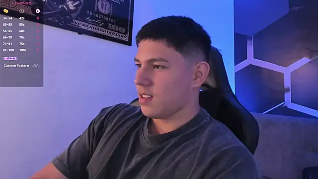 JamesCr  online show from 09/12/25, 02:55