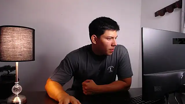 JamesCr  online show from 10/02/25, 03:24