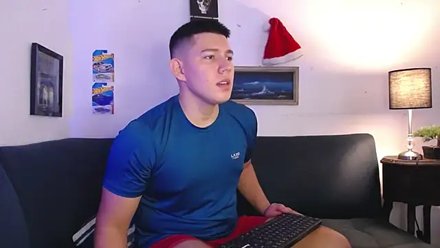 JamesCr  online show from 11/29/25, 02:42