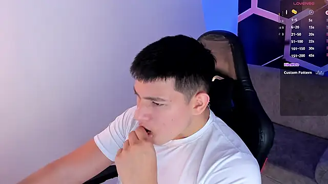 JamesCr  online show from 02/22/26, 03:29