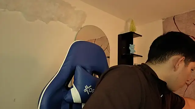 JamesCr  online show from 05/15/26, 12:34