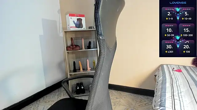 Violetta 0 online show from 12/19/25, 02:02