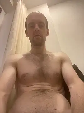 LynnAhNight online show from 09/26/25, 03:10