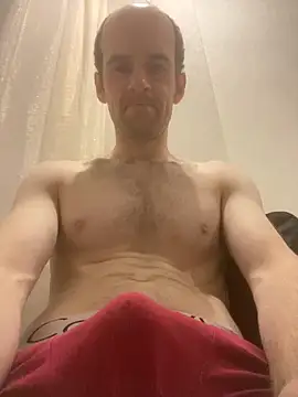 LynnAhNight online show from 10/16/25, 03:29