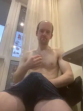 LynnAhNight online show from 04/01/26, 03:18