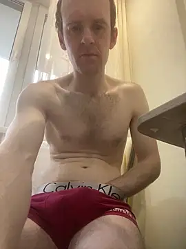 LynnAhNight online show from 04/10/26, 03:56