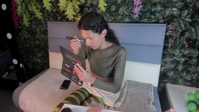 cassidy blossom online show from 03/16/25, 02:53