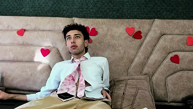 Snapshot of erickblaze_wm chatting on 02/14/25, 01:18 erickblaze wm online show from 02/14/25, 01:18