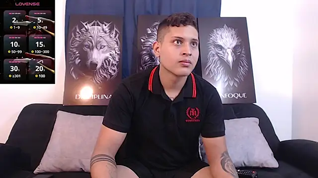 Snapshot of JohanSmith chatting on 02/12/25, 09:11 JohanSmith online show from 02/12/25, 09:11