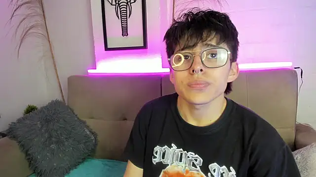 PepperTwink online show from 03/20/25, 01:04