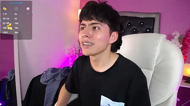 PepperTwink online show from 09/10/25, 04:18