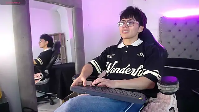 PepperTwink online show from 09/15/25, 04:18