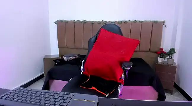 Nikkenyx online show from 03/07/25, 04:00