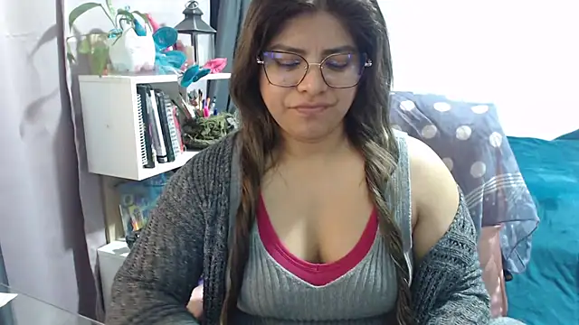 KatteAngelLat online show from 11/17/25, 12:27