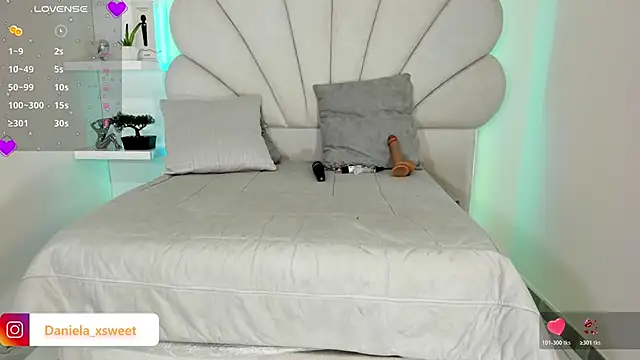 Danielaangelina online show from 01/19/26, 05:44