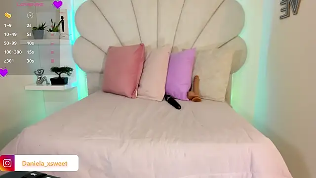 Danielaangelina online show from 04/10/26, 06:18