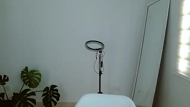 ggor4w33 online show from 02/03/25, 09:50