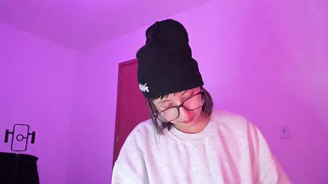 ggor4w33 online show from 10/20/25, 06:14