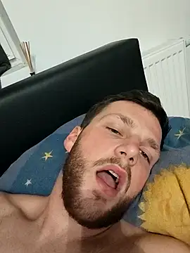 Cosmin224451 online show from 09/29/25, 06:46