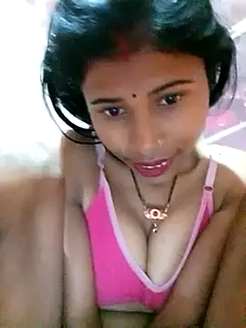 Snapshot of Miss_triha chatting on 02/06/25, 10:21 Miss triha online show from 02/06/25, 10:21