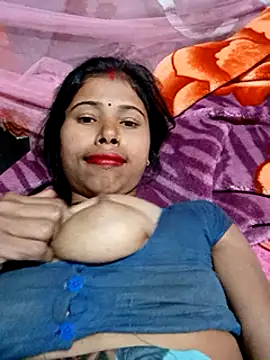 Snapshot of Miss_triha chatting on 03/19/25, 07:40 Miss triha online show from 03/19/25, 07:40