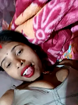 Snapshot of Miss_triha chatting on 03/21/25, 07:57 Miss triha online show from 03/21/25, 07:57