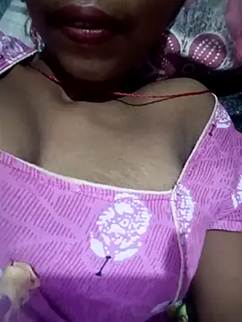 Snapshot of Miss_triha chatting on 09/12/25, 11:48 Miss triha online show from 09/12/25, 11:48