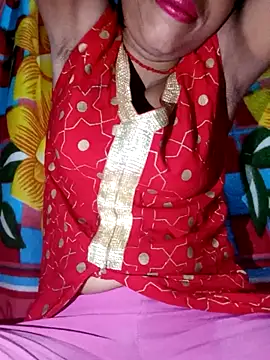 Snapshot of Miss_triha chatting on 11/01/25, 01:24 Miss triha online show from 11/01/25, 01:24